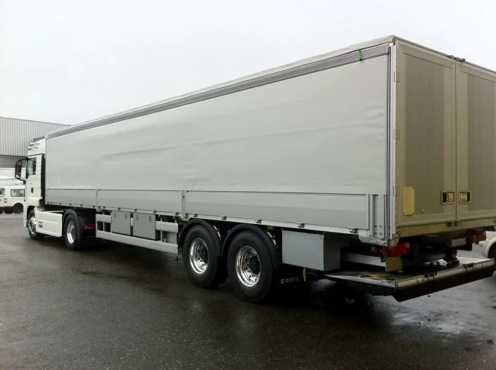 Semi remorque alu et bache carrosserie sensi