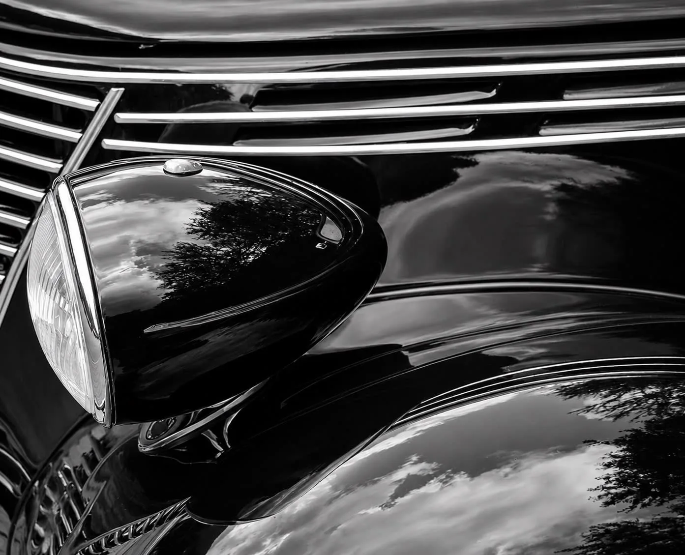Poid Leger Detail Calandre Voiture Ancienne Carrosserie Sensi Sensi - Poid leger detail calandre voiture ancienne carrosserie sensi