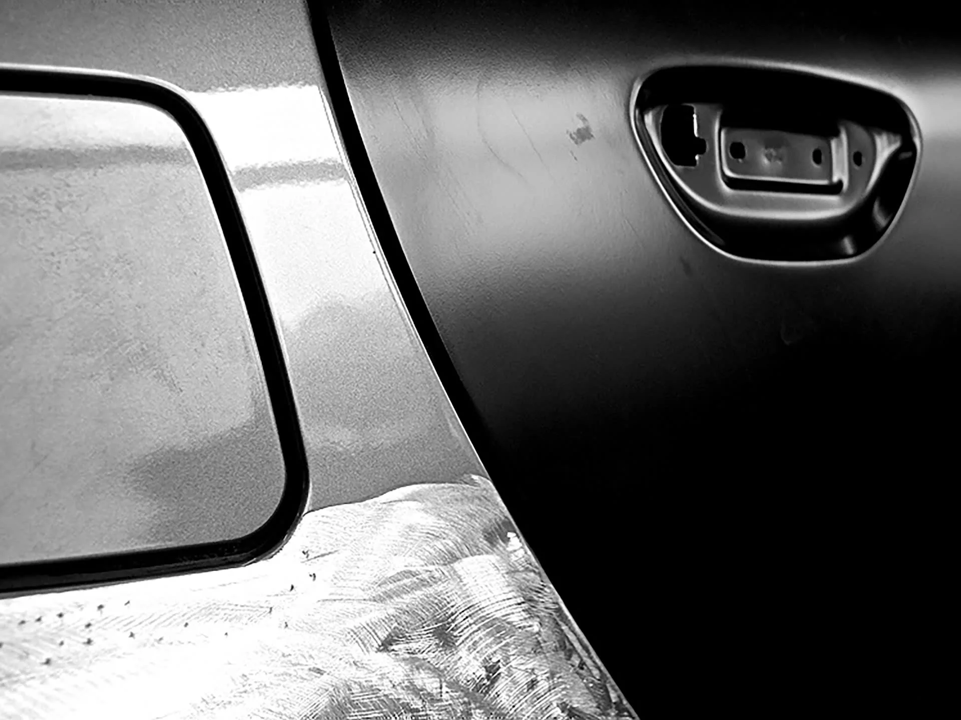 Poid Leger Detail Carrosserie Poncage Carrosserie Sensi Sensi - Poid leger detail carrosserie poncage carrosserie sensi