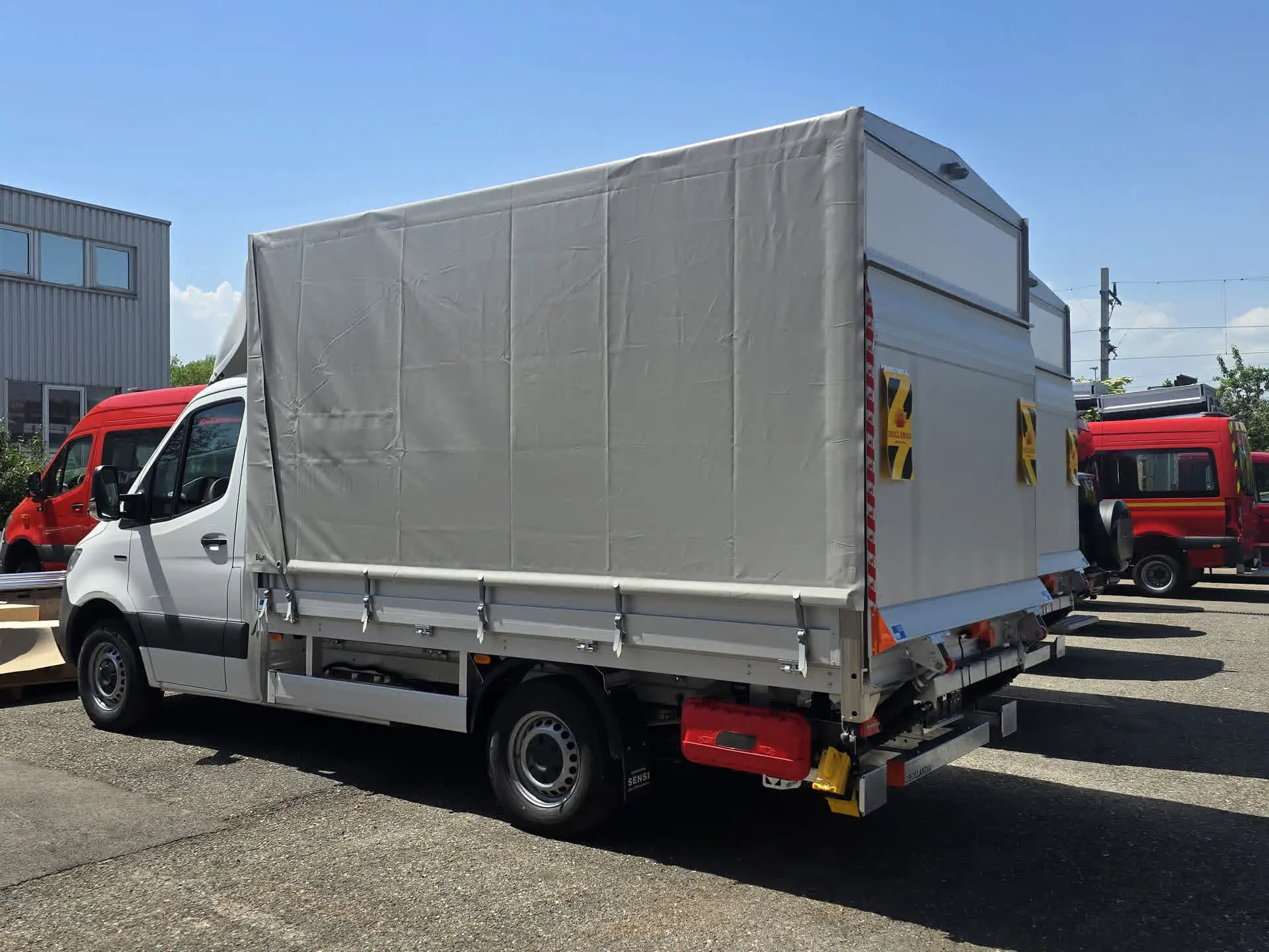 Ponts Baches Utilitaire Bache Grise Hayon Carrosserie Sensi Sensi - Ponts baches utilitaire bache grise hayon carrosserie sensi