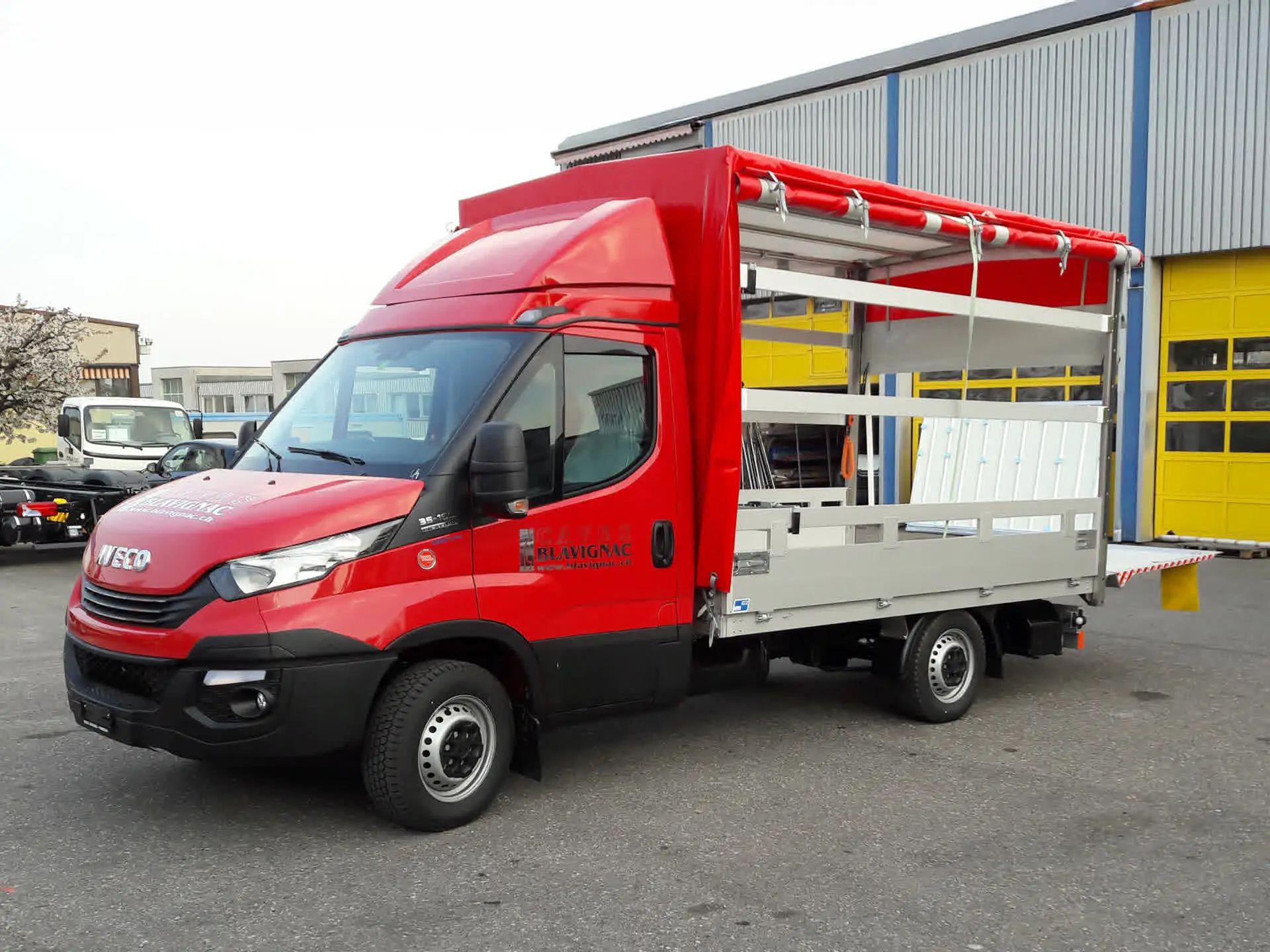 Ponts Baches Utilitaire Bache Rouge Iveco Carrosserie Sensi Sensi - Ponts baches utilitaire bache rouge iveco carrosserie sensi
