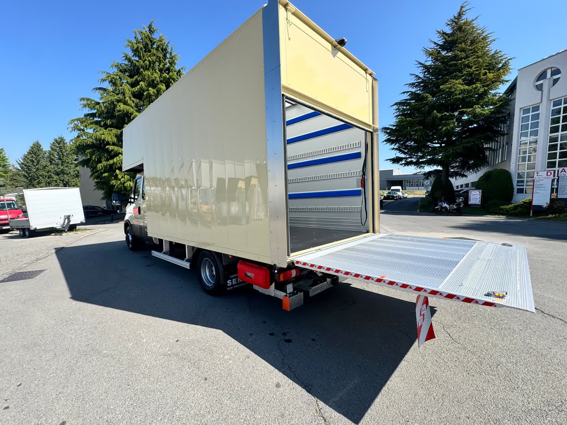 Ridelles Caisse Fourgon Hayon Elevateur Ouvert Carrosserie Sensi